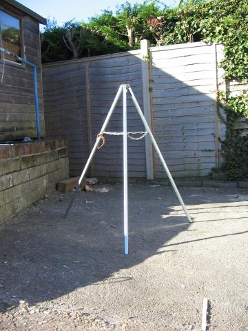 tripod.JPG