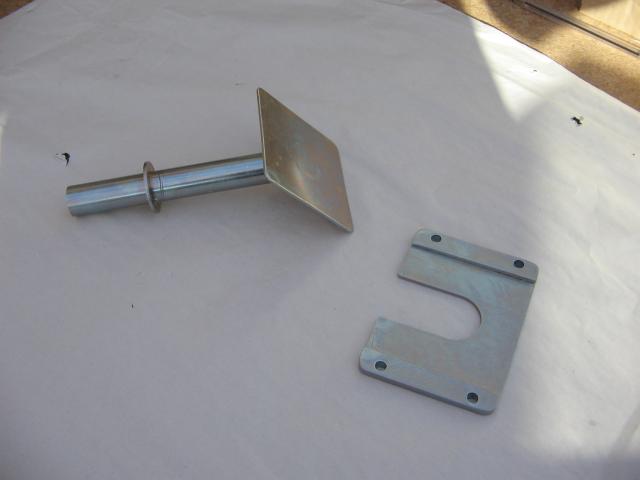 tripod_fixings_2.JPG